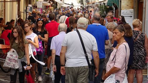 Aosta [Aosta]: Cerco per stasera divertimento con trav se è。